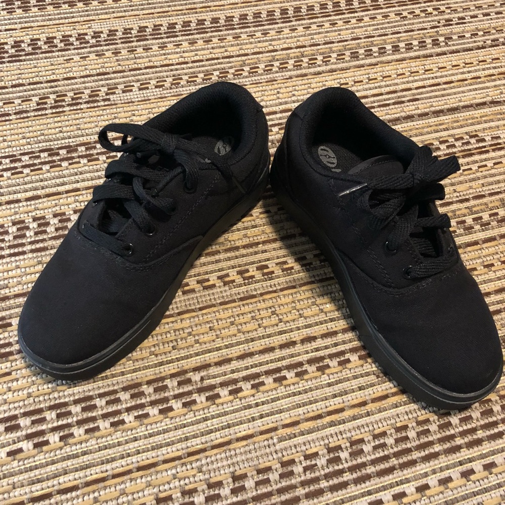 Black Heely’s Launch Shoe - Size 3 Youth